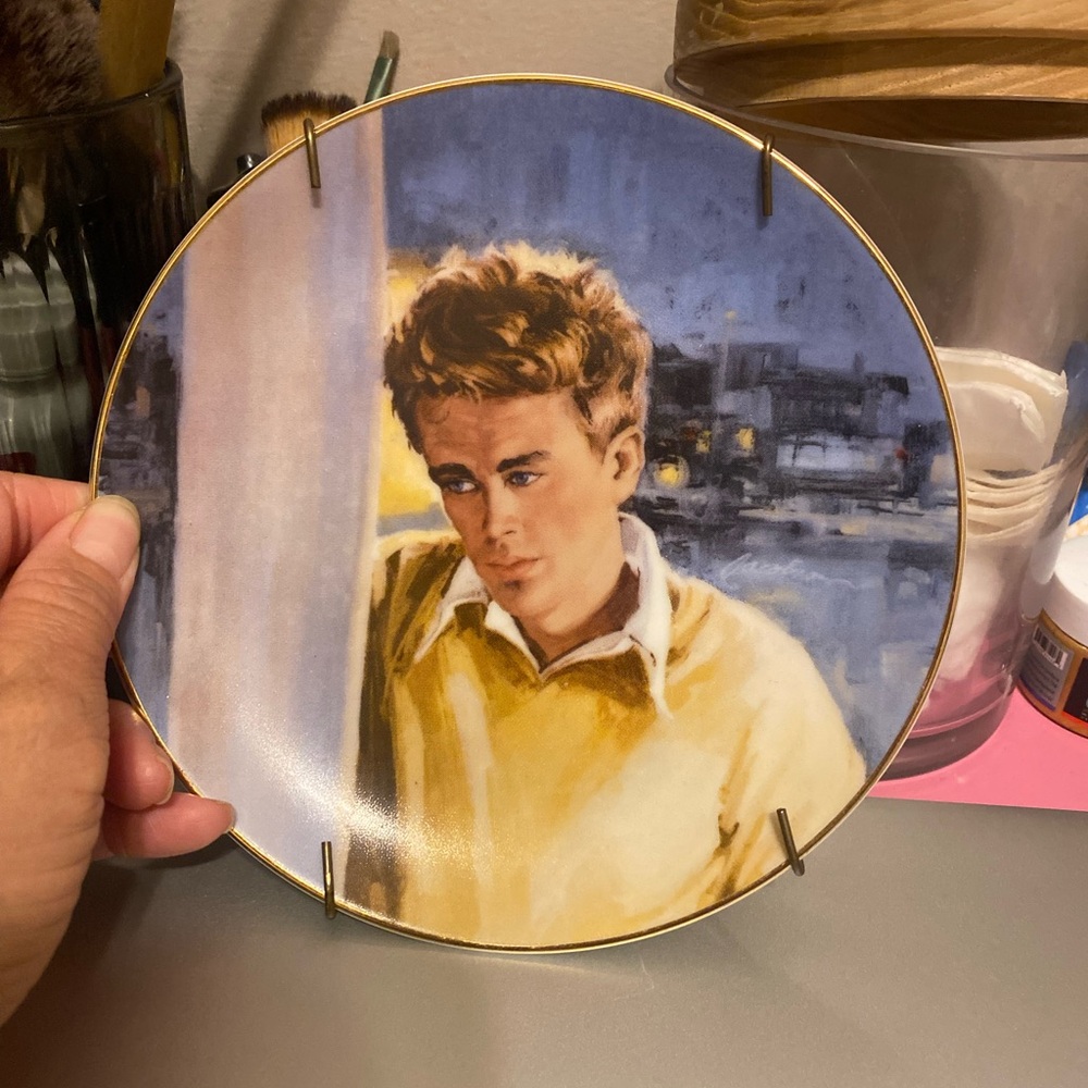 Pre-Owned, Nostolgia Collectibles
James Dean East of Eden 6.5” Plate